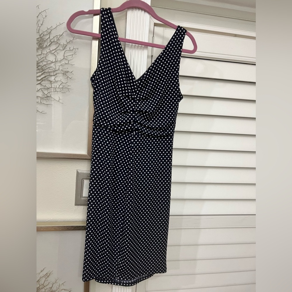 Enfocus Studio polka stretch dress. Pull on. Size M.
